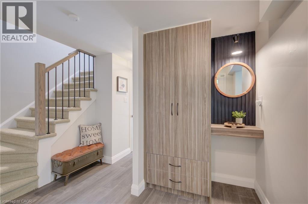 519 WESTVALE Drive thumbnail 4