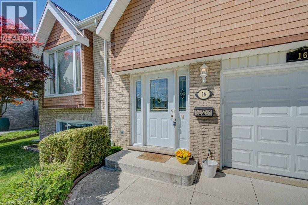 16 SUGAR MAPLE Place thumbnail 3