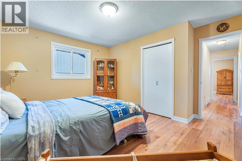 78 ESTHER Avenue thumbnail 16