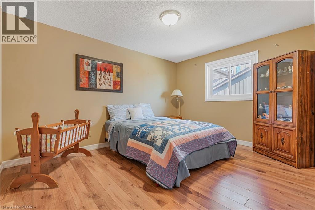 78 ESTHER Avenue thumbnail 15