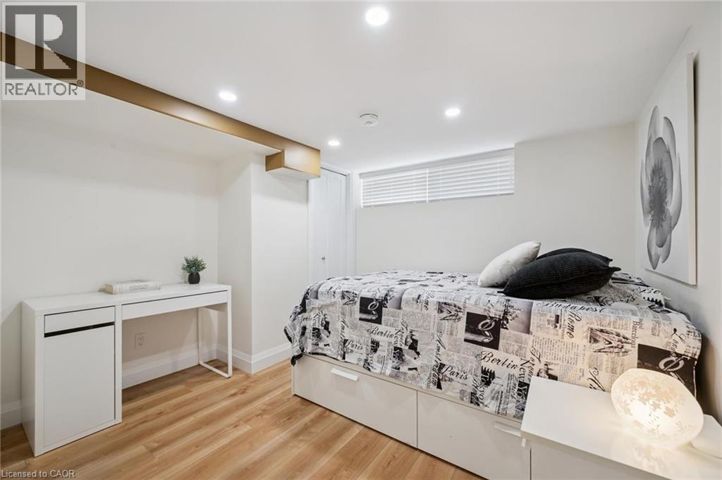 699 FREDERICK Street thumbnail 25