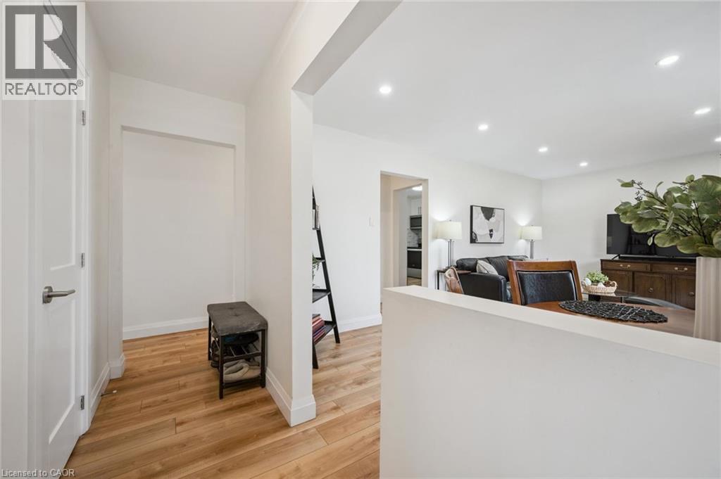 699 FREDERICK Street thumbnail 7