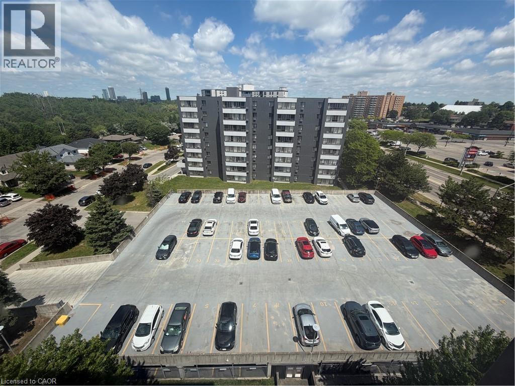 65 HIGHLAND Crescent Unit# 804 thumbnail 16