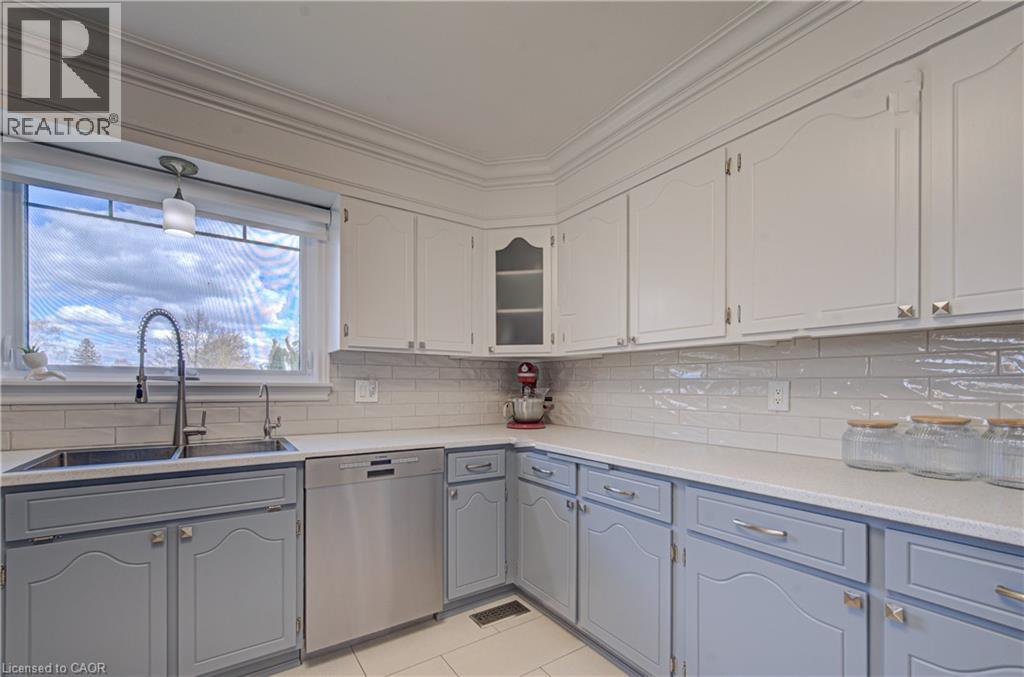4 RONALD Road thumbnail 11