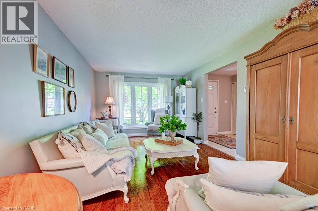 469 WESTVALE Drive thumbnail 9