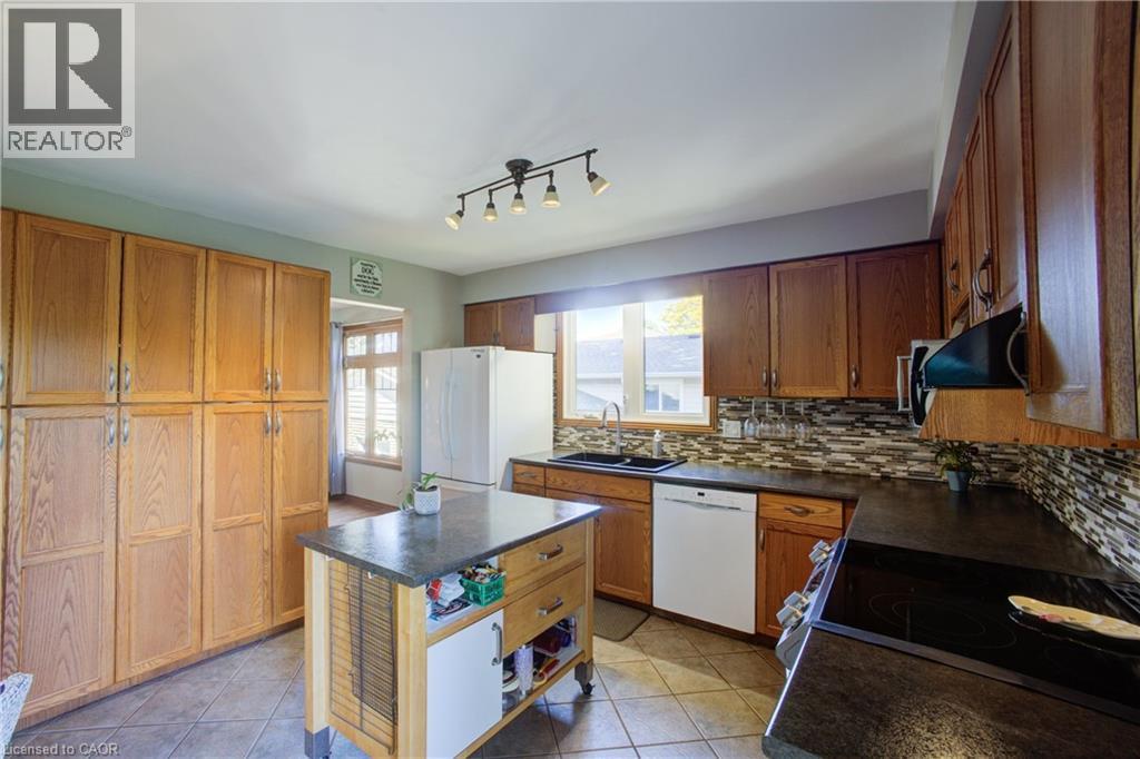 36 WESTCHESTER Drive thumbnail 16