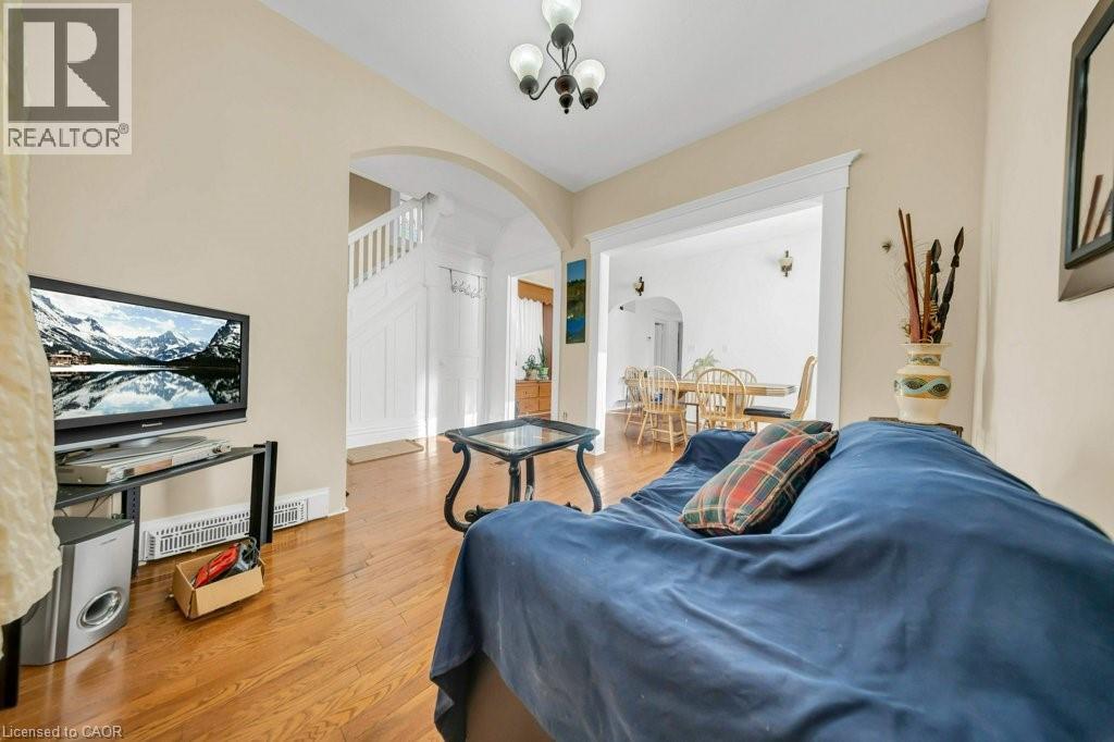 118 HEWAT Street thumbnail 7