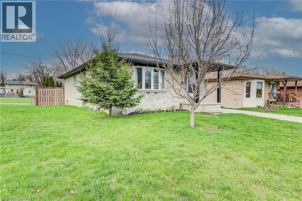 183 DINISON Crescent thumbnail 2