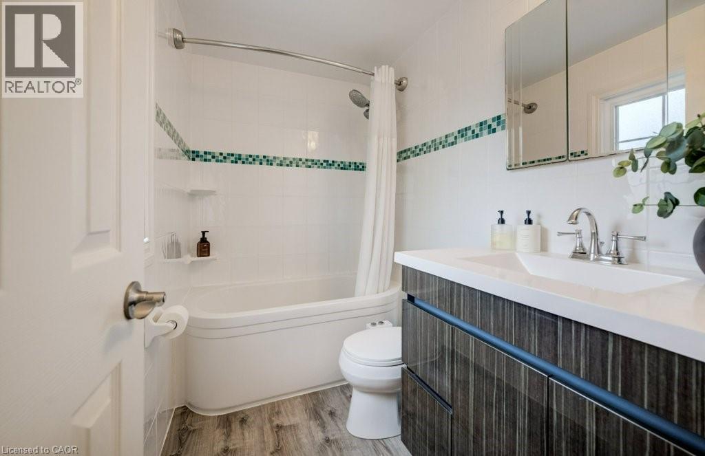 106 PARKLAND Crescent thumbnail 29