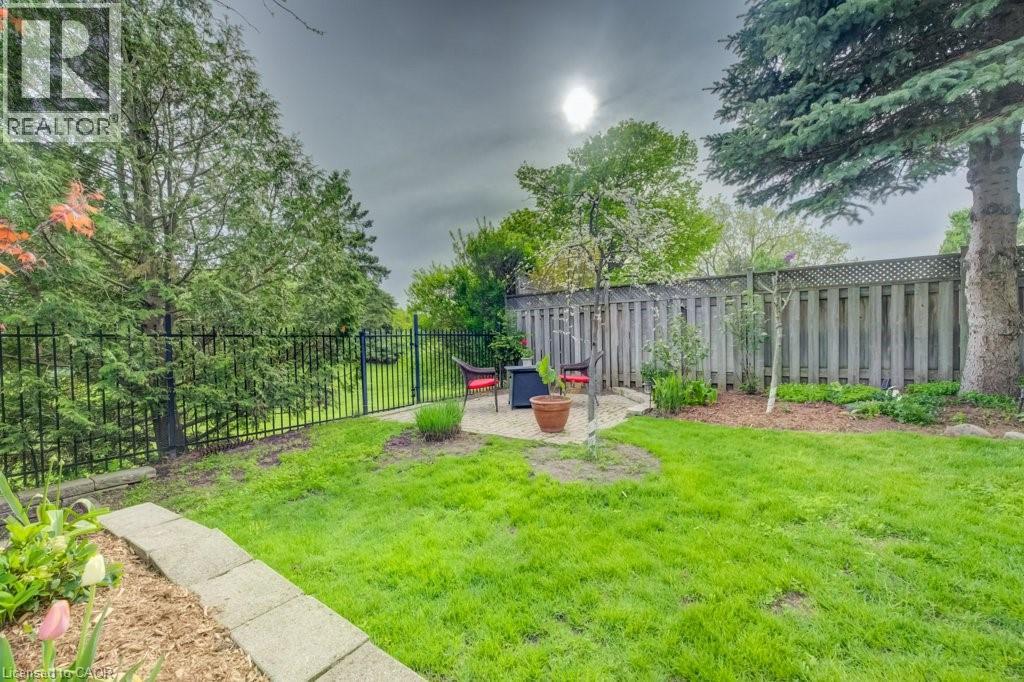 106 PARKLAND Crescent thumbnail 41