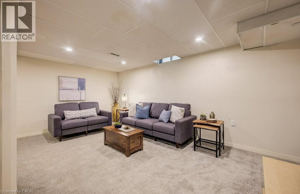 106 PARKLAND Crescent thumbnail 32