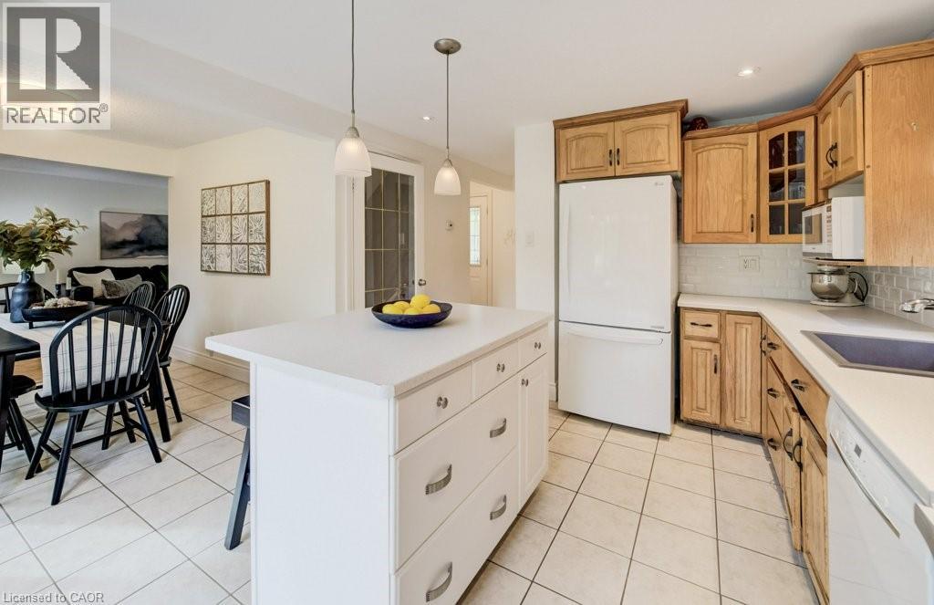 106 PARKLAND Crescent thumbnail 20