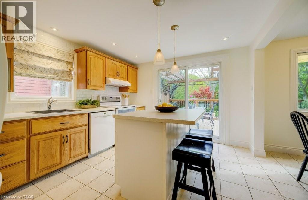 106 PARKLAND Crescent thumbnail 18