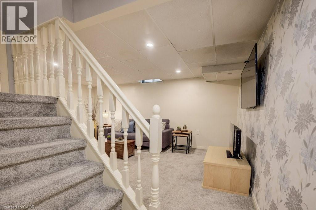 106 PARKLAND Crescent thumbnail 31