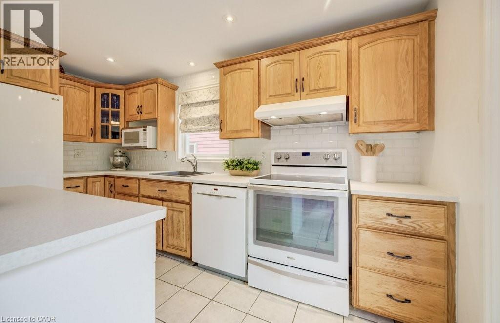 106 PARKLAND Crescent thumbnail 19