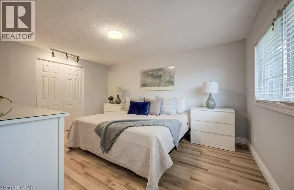 106 PARKLAND Crescent thumbnail 24