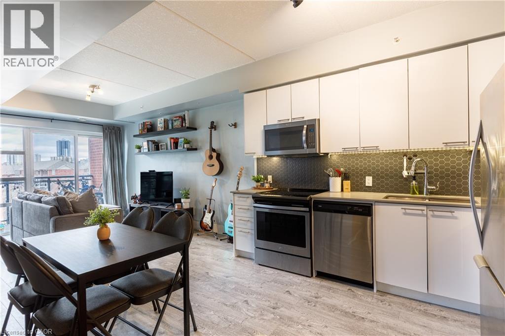 15 PRINCE ALBERT Boulevard Unit# 318 thumbnail 13