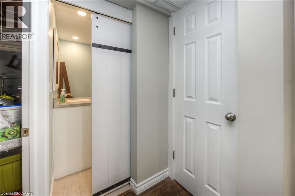 382 CYRUS Street thumbnail 27