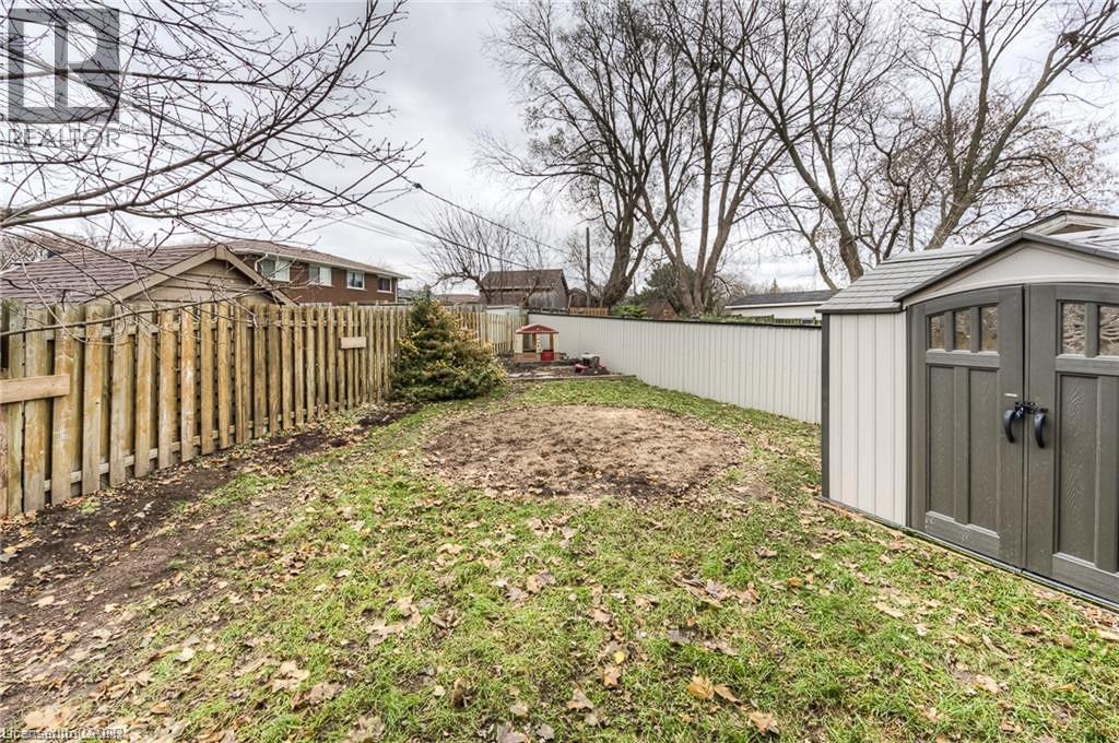 382 CYRUS Street thumbnail 33