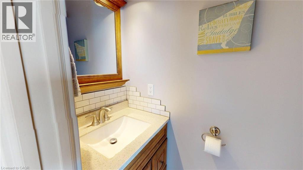 750 VINE Street thumbnail 12