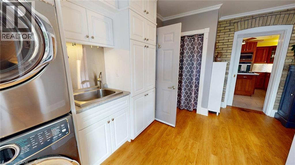 750 VINE Street thumbnail 11