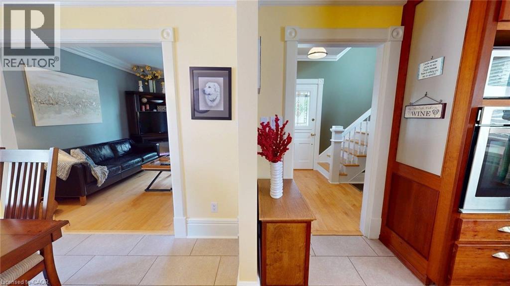 750 VINE Street thumbnail 16