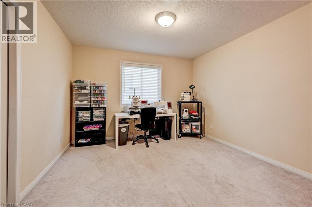 699 COMMONWEALTH Crescent thumbnail 23