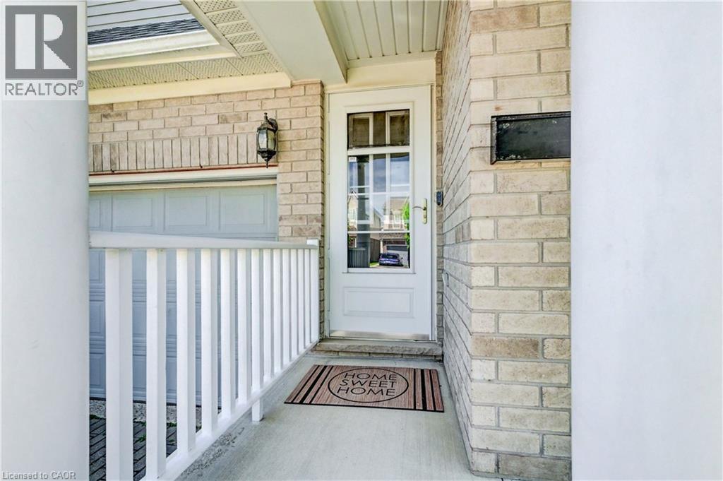 699 COMMONWEALTH Crescent thumbnail 3