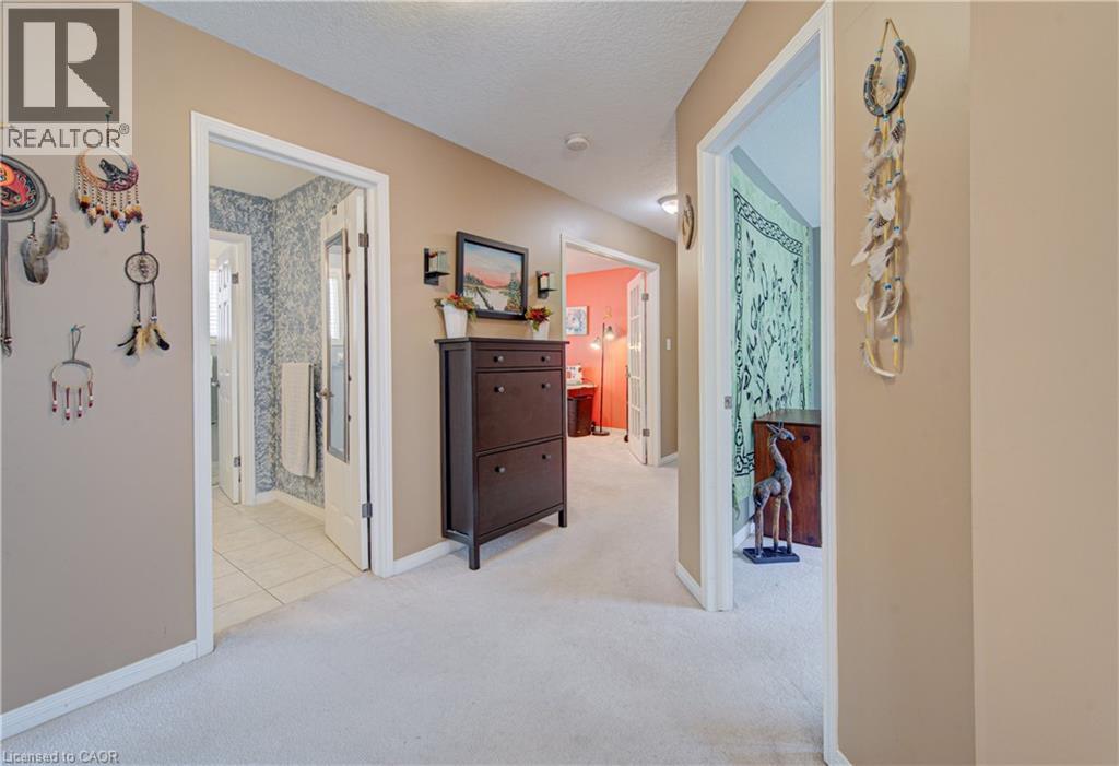 699 COMMONWEALTH Crescent thumbnail 18
