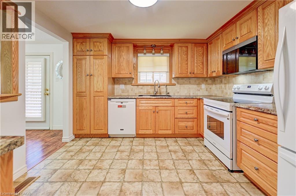 3 PARKLAND Crescent thumbnail 13
