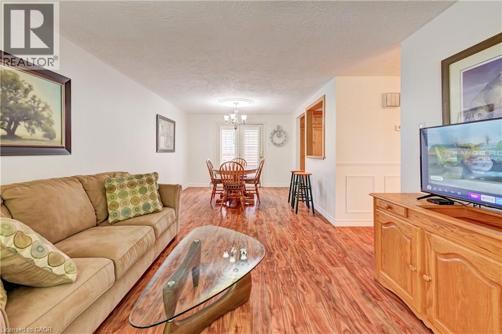3 PARKLAND Crescent thumbnail 6