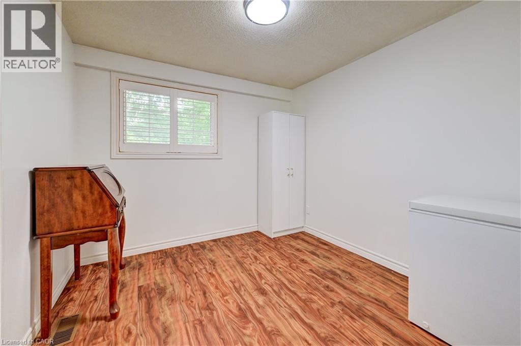 3 PARKLAND Crescent thumbnail 19