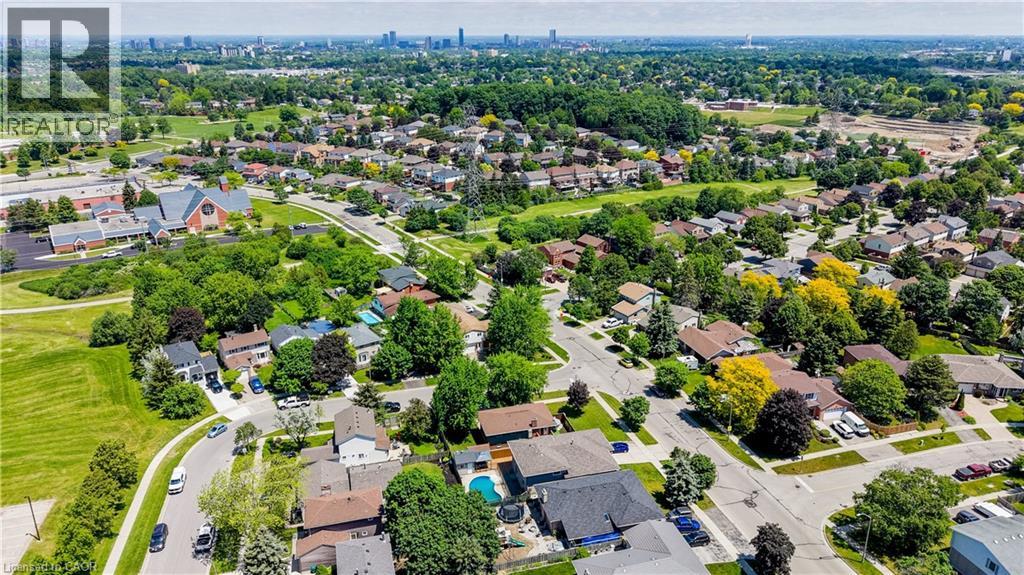 3 PARKLAND Crescent thumbnail 42