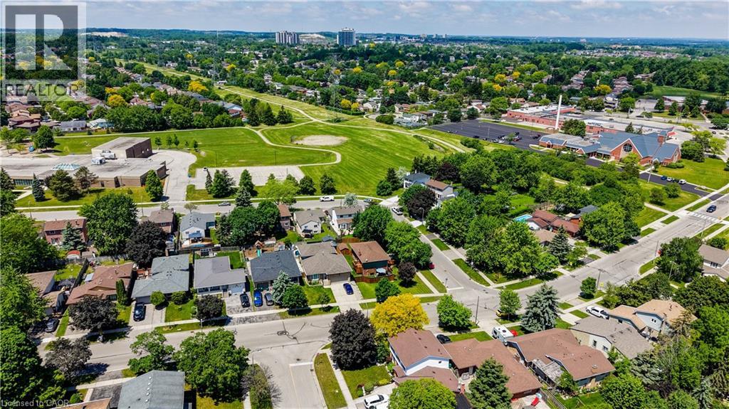 3 PARKLAND Crescent thumbnail 39