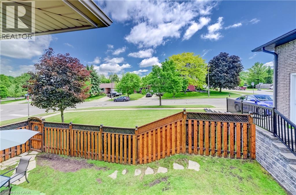 3 PARKLAND Crescent thumbnail 29