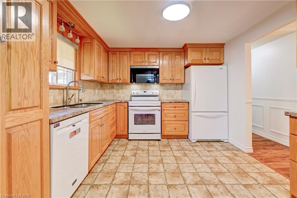 3 PARKLAND Crescent thumbnail 11