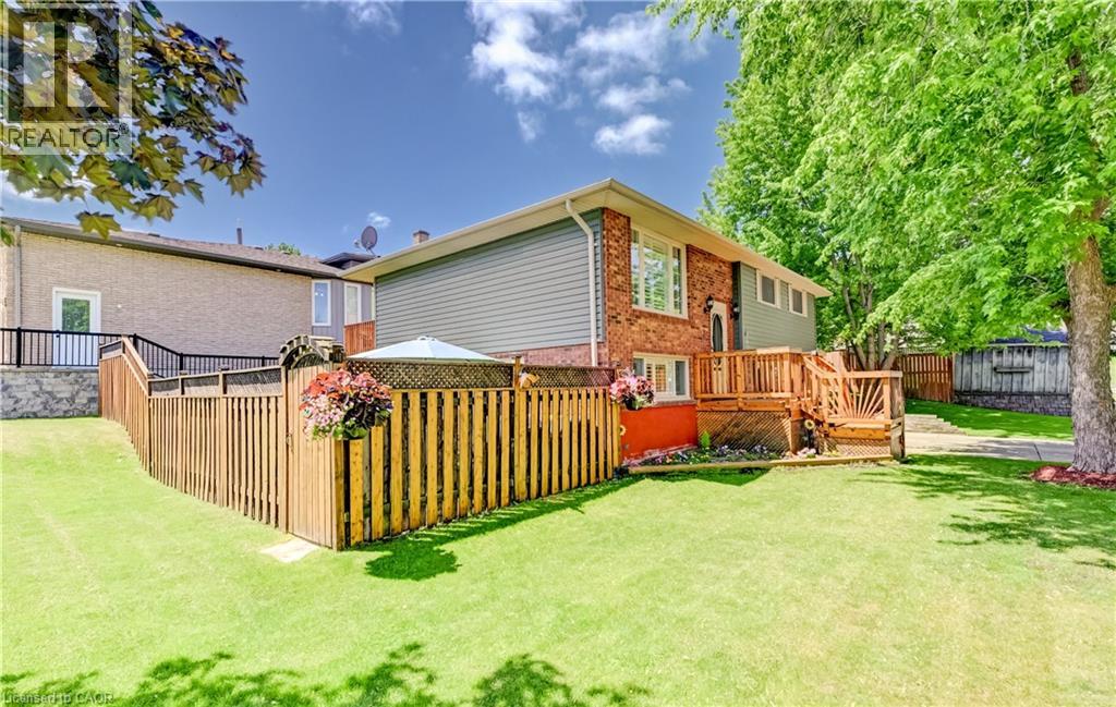 3 PARKLAND Crescent thumbnail 35