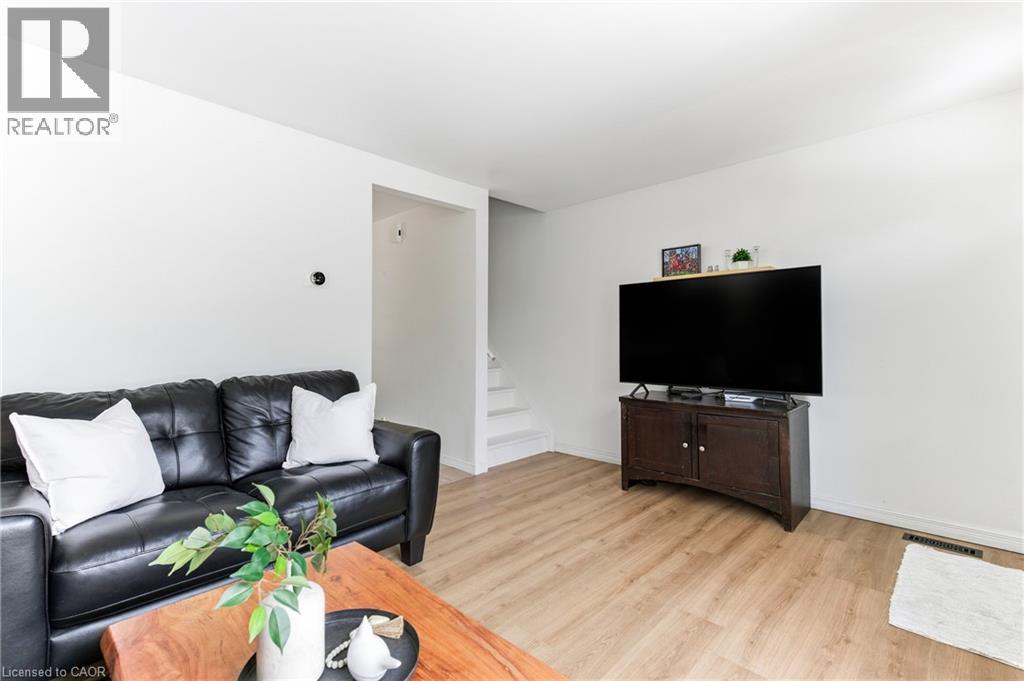 210 GLAMIS Road Unit# 22 thumbnail 15