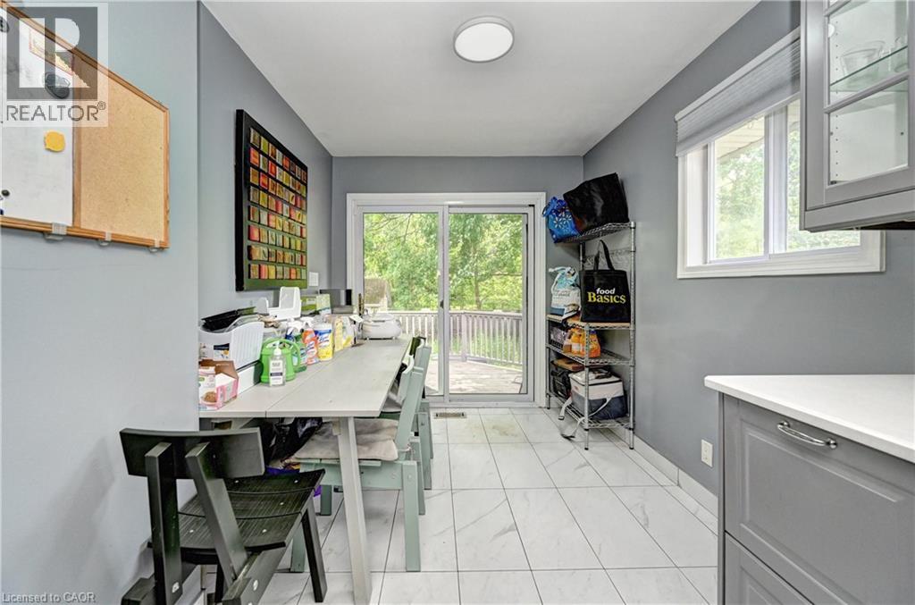 525 FALLINGBROOK Drive thumbnail 14