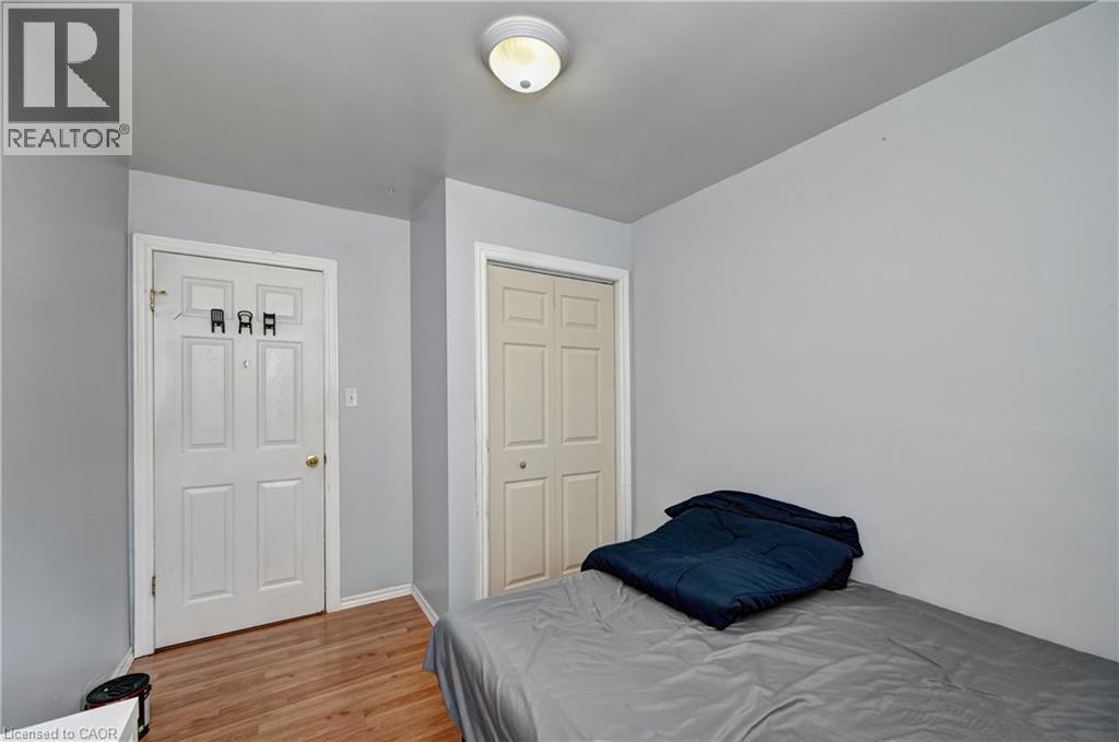 525 FALLINGBROOK Drive thumbnail 18
