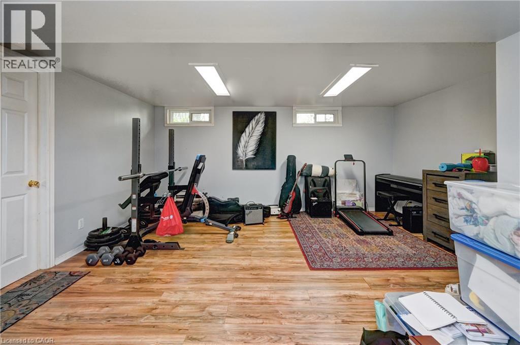 525 FALLINGBROOK Drive thumbnail 21