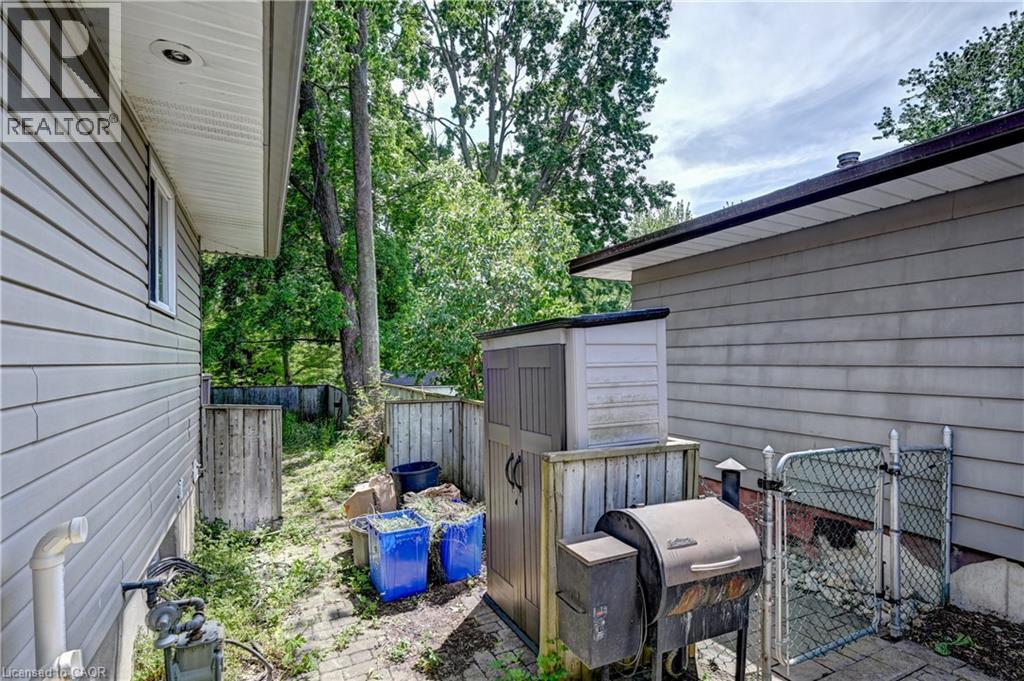 525 FALLINGBROOK Drive thumbnail 24