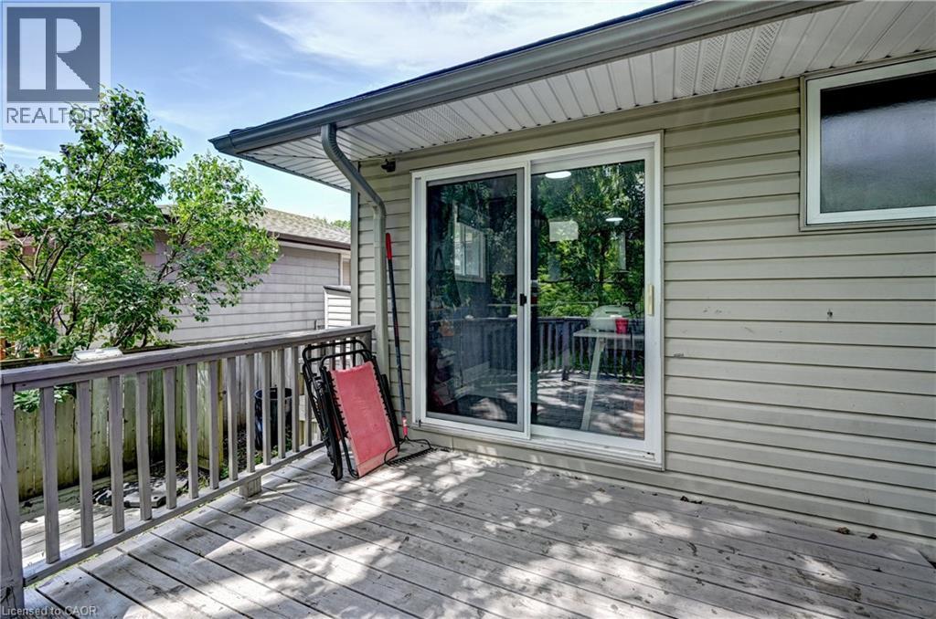 525 FALLINGBROOK Drive thumbnail 26