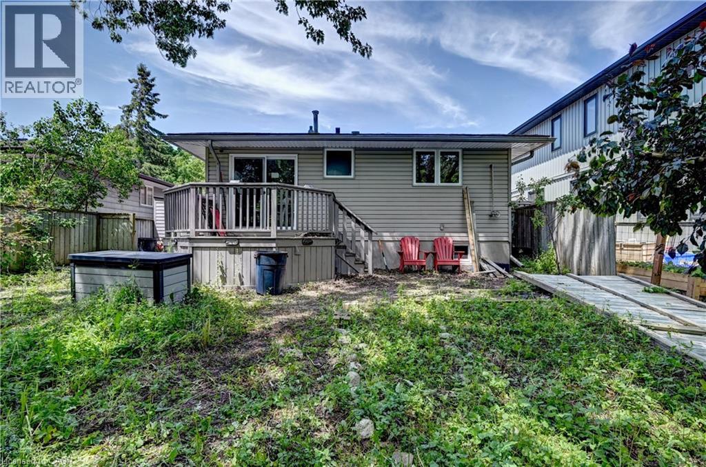 525 FALLINGBROOK Drive thumbnail 27