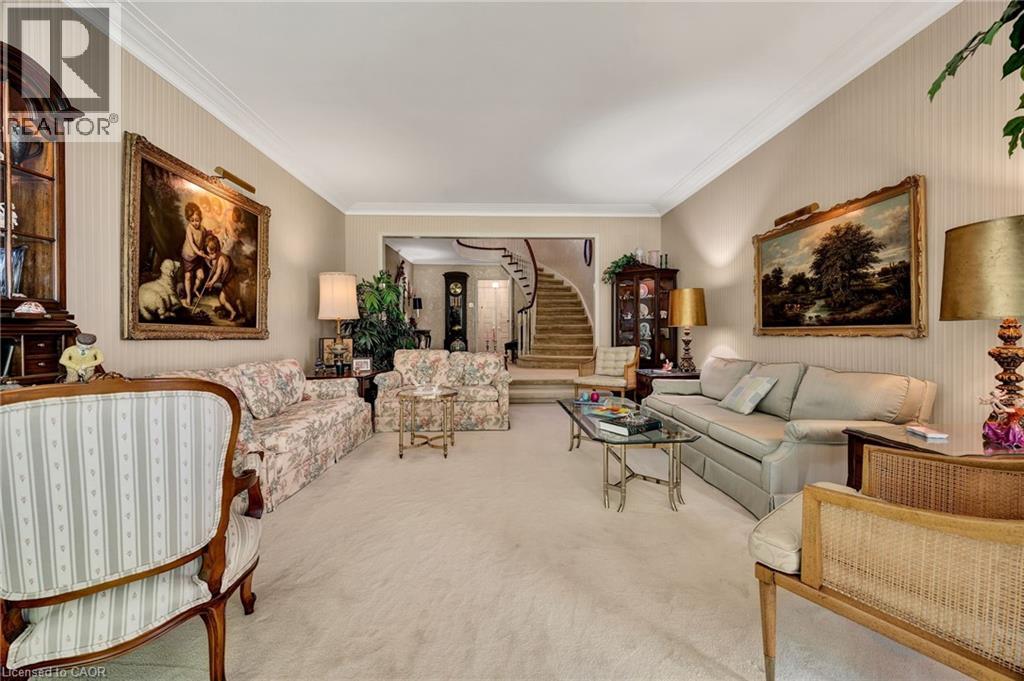 61 HUNTLEY Crescent thumbnail 9