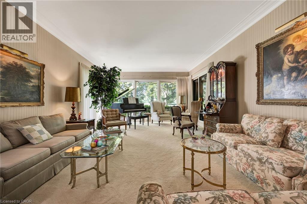 61 HUNTLEY Crescent thumbnail 10