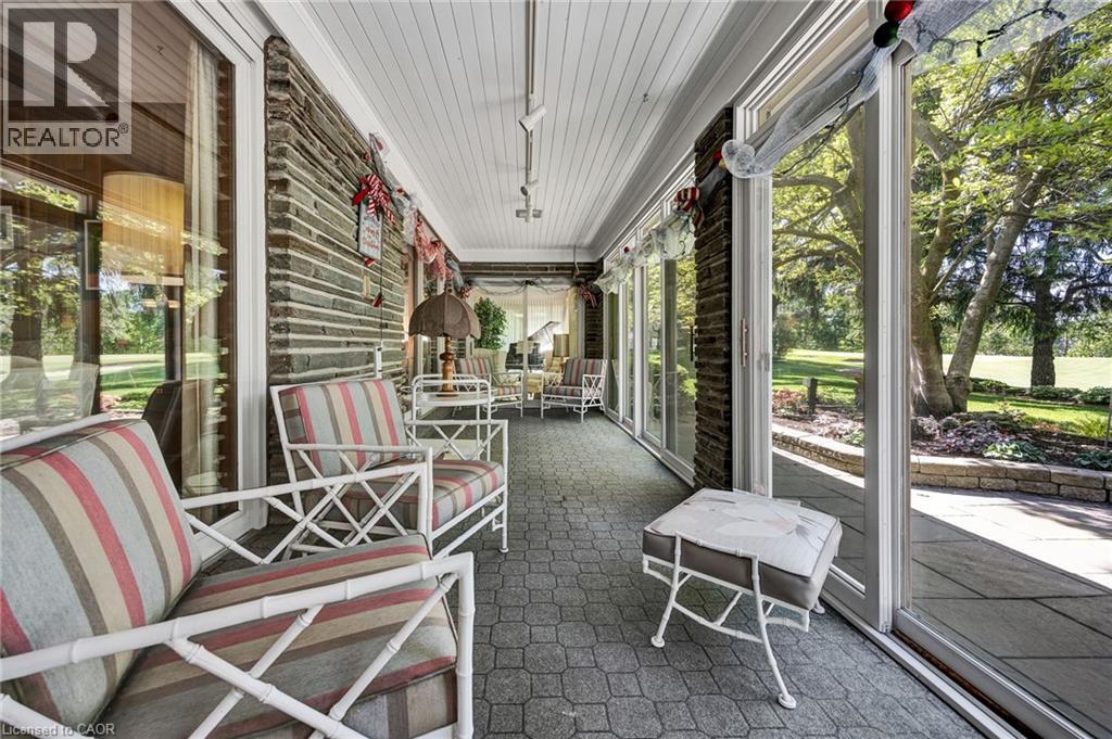 61 HUNTLEY Crescent thumbnail 32