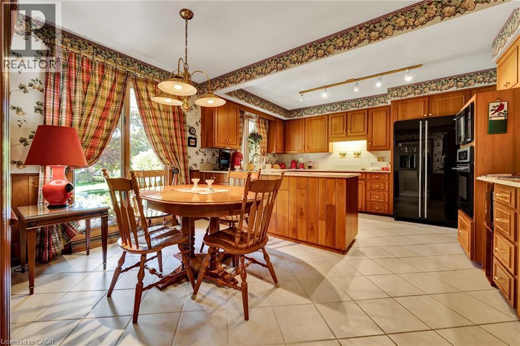 61 HUNTLEY Crescent thumbnail 14