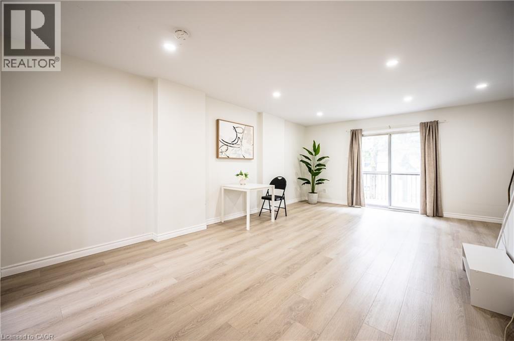 212 WESTCOURT Place thumbnail 6