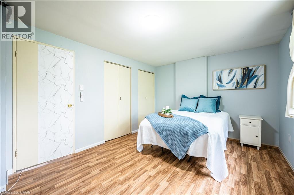 212 WESTCOURT Place thumbnail 13